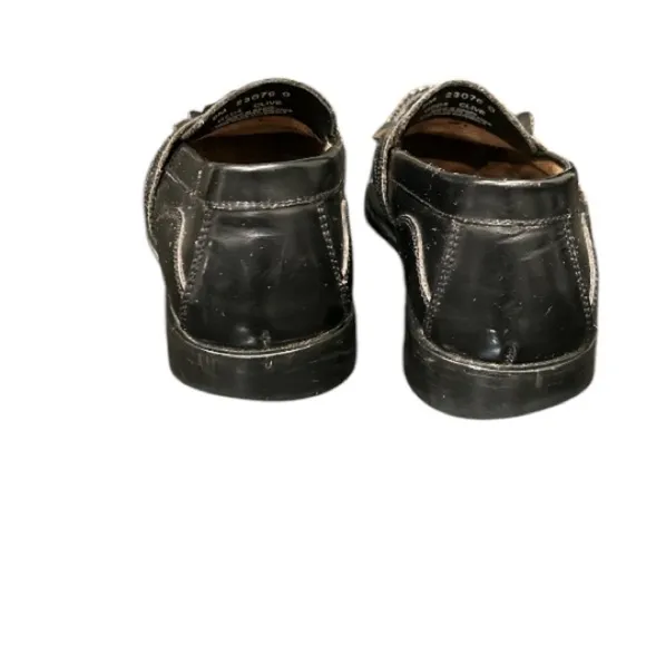 Mens G.H. Bass &amp; Co. Weejuns Black Leather Kiltie Tassel Loafers Sz 8M. Preowned