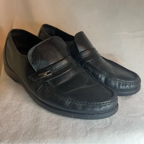 Men’s Hush Puppies Sutton Black Loafers Size 10 W-preowned