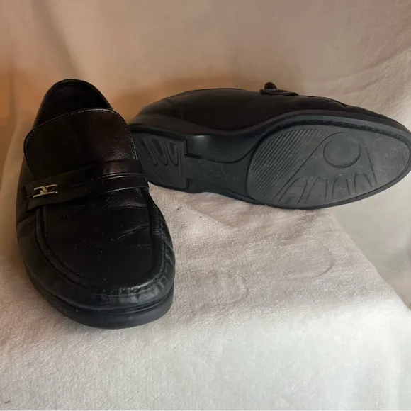 Men’s Hush Puppies Sutton Black Loafers Size 10 W-preowned