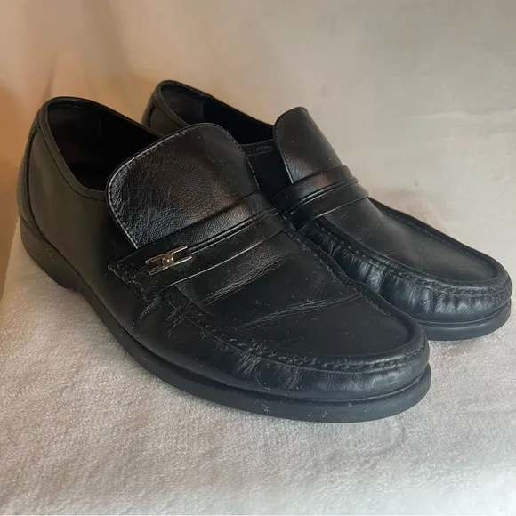 Men’s Hush Puppies Sutton Black Loafers Size 10 W-preowned