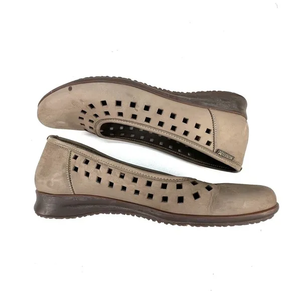 Mephisto Francia Nubuck Leather Perforated Flats Slip-On Cut-Out Taupe Size 9.5
