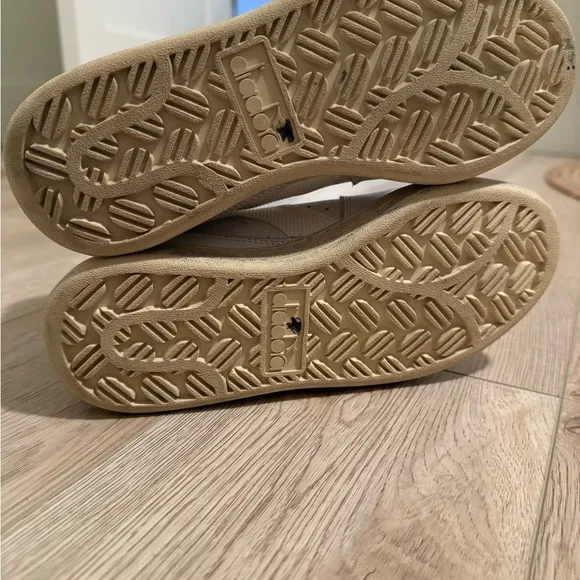 MI BASKET USED Heritage Shoe