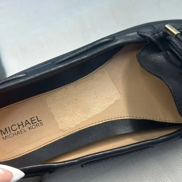 MICHAEL KORS SUTTON LEATHER LOAFER size 9