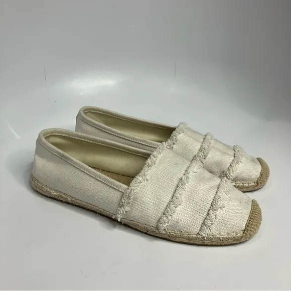 Michael Michael Kors white canvas espadrille flats size 8