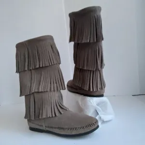 Minnetonka NWOB Grey Suede 3 Fringed Layers on Mid-Calf Pull-On Boots Sz 7