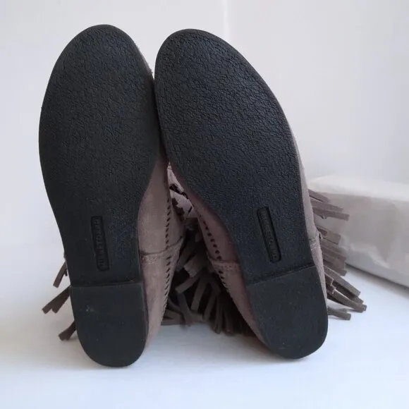 Minnetonka NWOB Grey Suede 3 Fringed Layers on Mid-Calf Pull-On Boots Sz 7