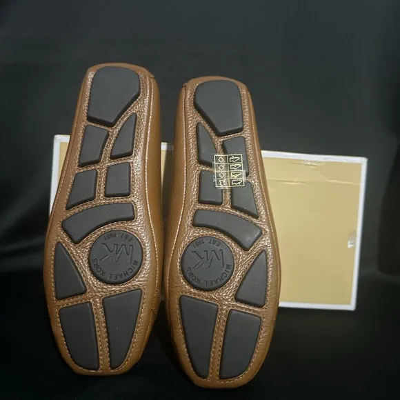 MK NWB brown leather flats