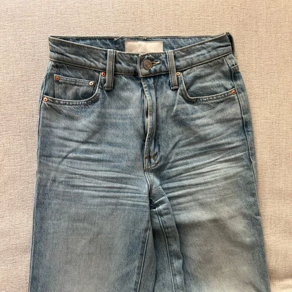 MOTHER The Rambler Zip Ankle Fray Jeans