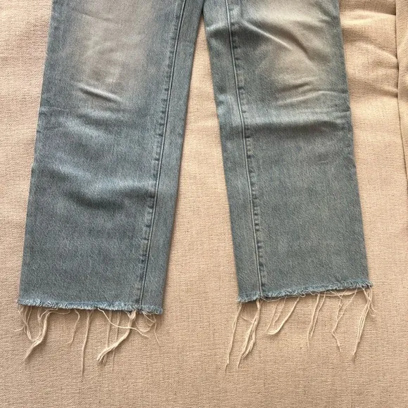 MOTHER The Rambler Zip Ankle Fray Jeans
