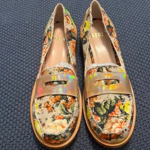 MSGM loafers floral size 40/9 EUC Italian made multi colored cottagecore indie