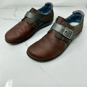 Naot Adjustable Buckle Flats- Size 9