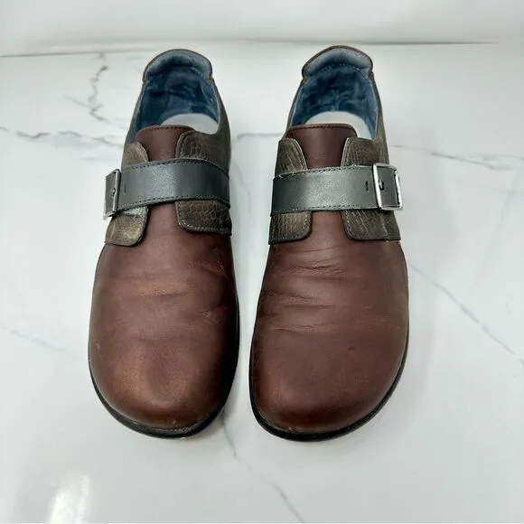 Naot Adjustable Buckle Flats- Size 9