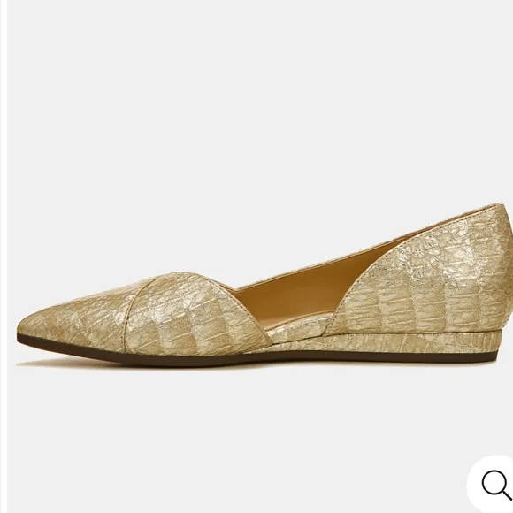 NATURALIZER Kristin Demi-Wedge Flats.