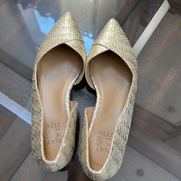 NATURALIZER Kristin Demi-Wedge Flats.