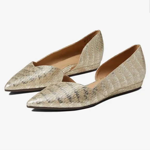 NATURALIZER Kristin Demi-Wedge Flats.