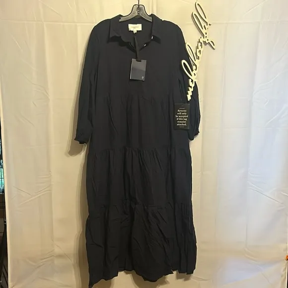 Navy Mabel Maxi DressPOMANDER PLACE