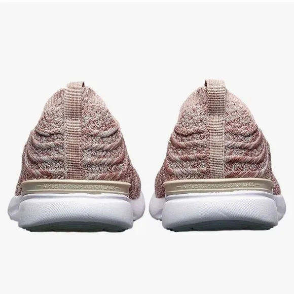 NEW $350 Athletic Propulsion Labs Techloom wave beach sneakers women size 7