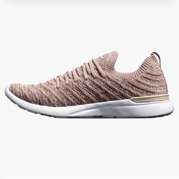 NEW $350 Athletic Propulsion Labs Techloom wave beach sneakers women size 7
