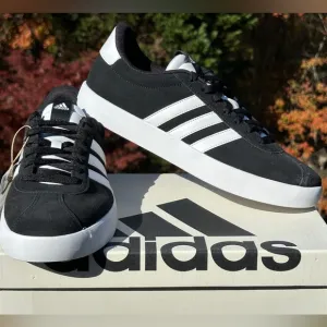 NEW Adidas Daily 3.0 Low Casual Sneaker ID6278 - Mens 10.5