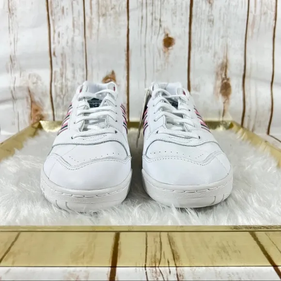 NEW Adidas Originals A.R. Trainer Sneakers
