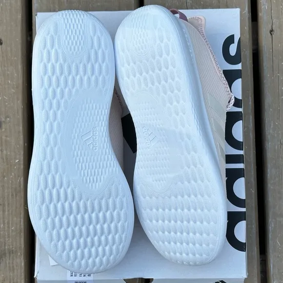 NEW Adidas Youth Pink Casual Athletic Sneaker Size Big Kid 6Y | fits Womens 7.5