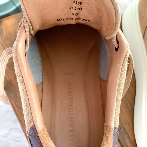 NEW Allen Edmonds Oliver Suede Sneaker NWOB