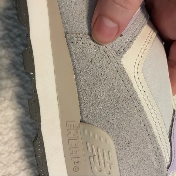 New Balance 574 V2 Essential Sneaker Granite Bright Lavender Quartz NEW 11.5