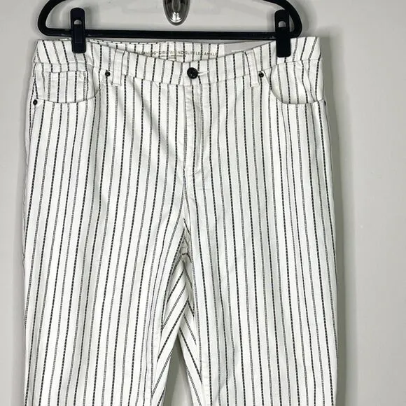 New Chico's So Slimming Textured-Stripe Girlfriend Ankle Jeans Women's Size 14