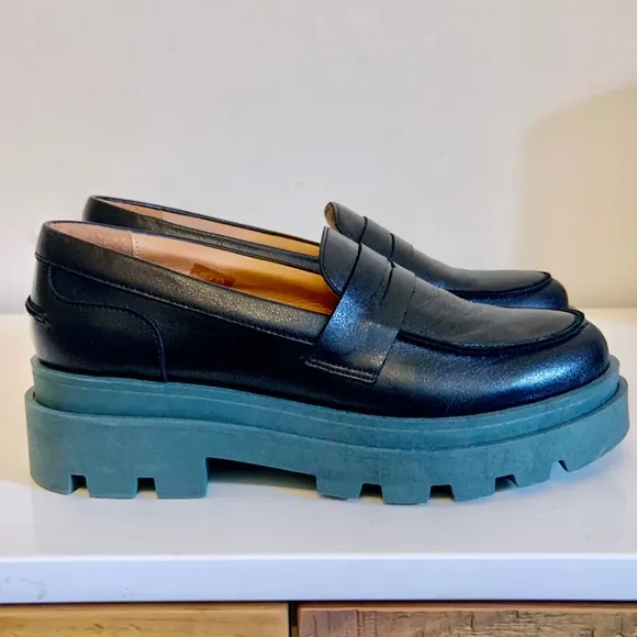 NEW Esska Chunky Black Leather Emily Loafers Size 37/7US
