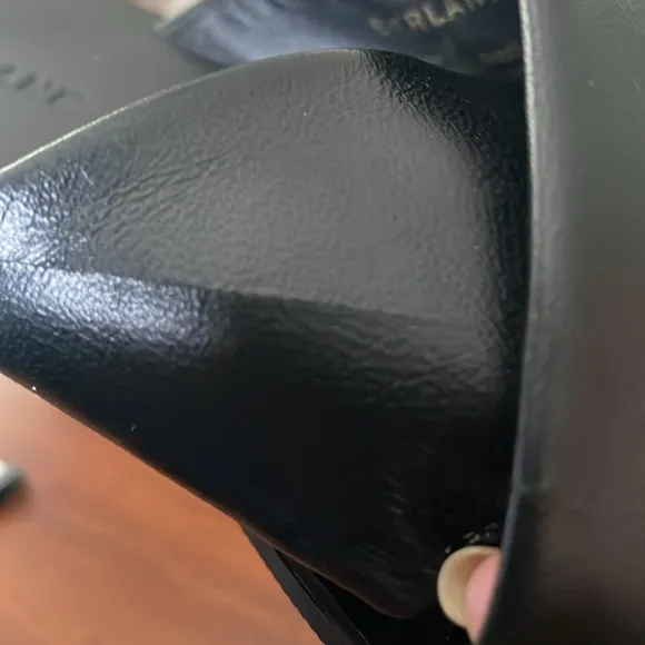 NEW Everlane Black Leather Day Crossover Sandal in Size 6.5