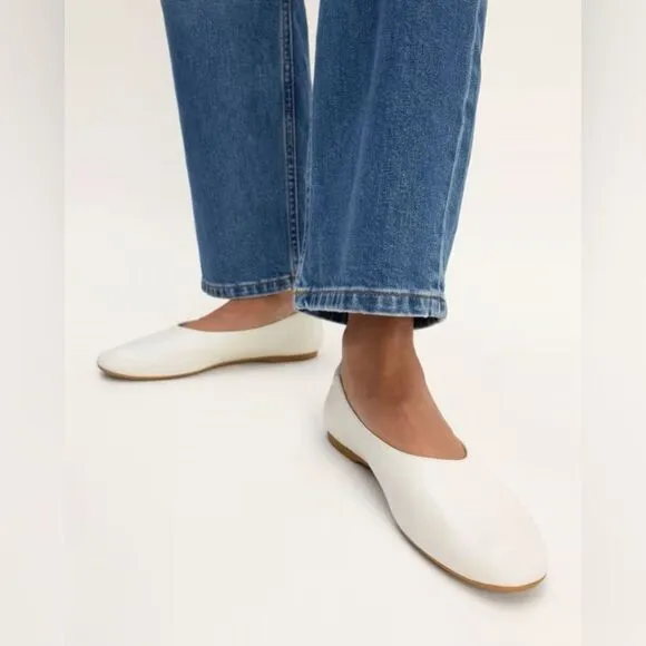NEW EVERLANE The Day glove leather flats in white lilac
