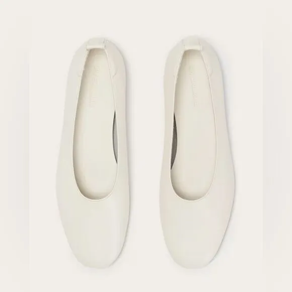 NEW EVERLANE The Day glove leather flats in white lilac