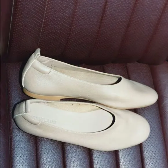 NEW EVERLANE The Day glove leather flats in white lilac
