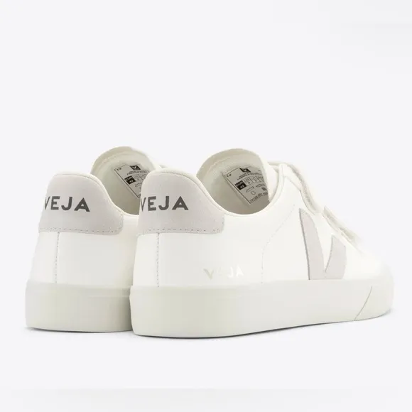 NEW IN BOX Veja Recife sneakers