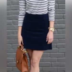 New J.Crew navy blue corduroy mini skirt Size 4