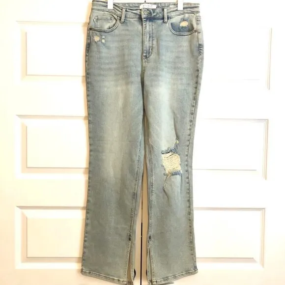 New JUDY BLUE High Waist Destroyed Straight Jeans Inside Slit Hem 13\31