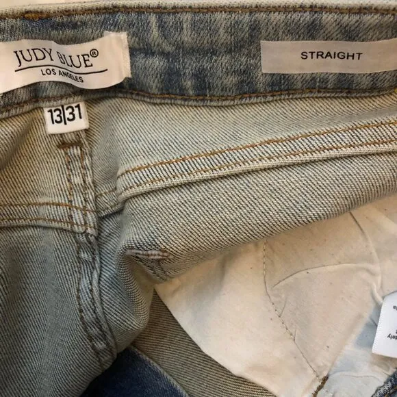 New JUDY BLUE High Waist Destroyed Straight Jeans Inside Slit Hem 13\31