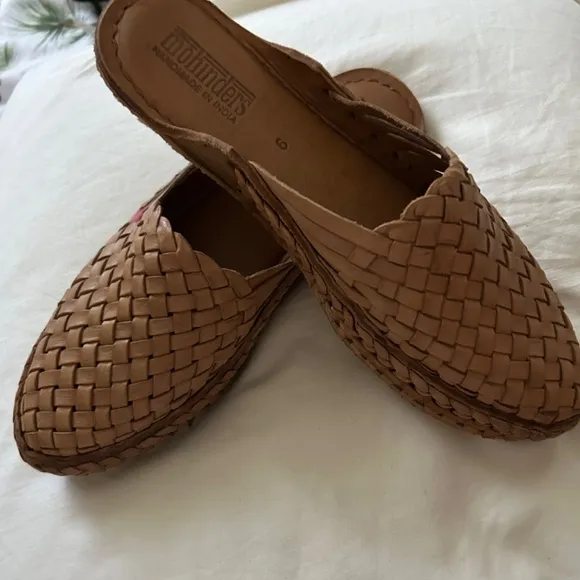 NEW Mohinders Woven Slide Mules in Natural   Stripes size 9