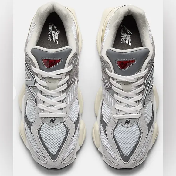 New New Balance 9060 Lifestyle Sneakers Men’s Size: 8.5 Women’s Size: 10