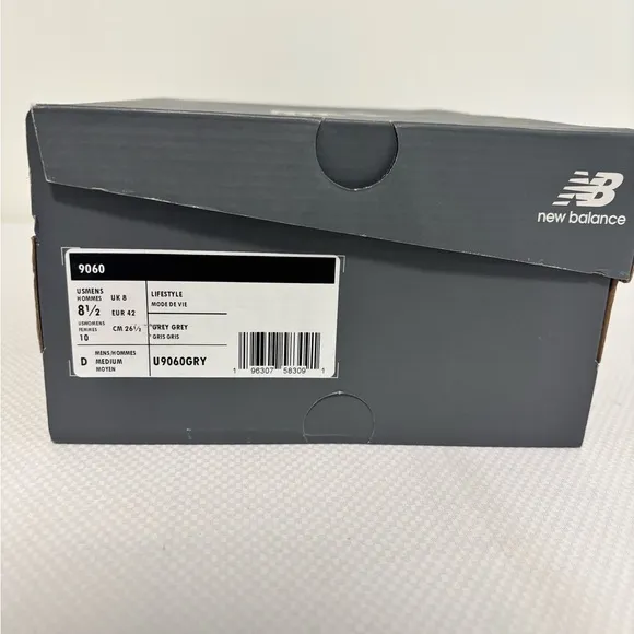 New New Balance 9060 Lifestyle Sneakers Men’s Size: 8.5 Women’s Size: 10