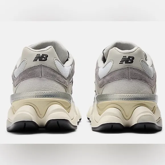 New New Balance 9060 Lifestyle Sneakers Men’s Size: 8.5 Women’s Size: 10