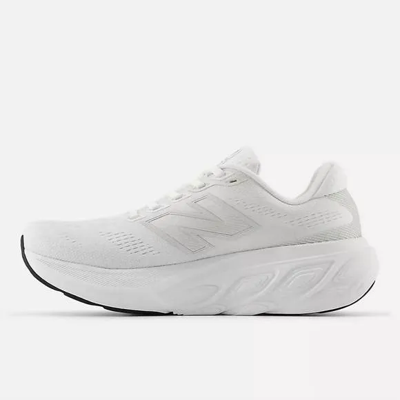 NEW NEW BALANCE women's 880 v15 running sneakers in white with sea salt and blac