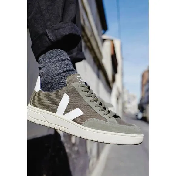 NEW VEJA men v-12 b-mesh sneaker in olive/white