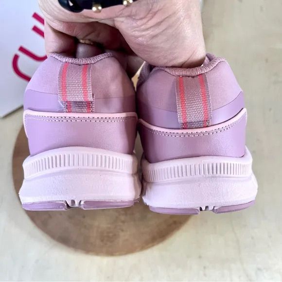 NIB Ryka |  Hypnotize Vintage Pink Mesh Leather Sneakers 19635L 1650 Size 8W