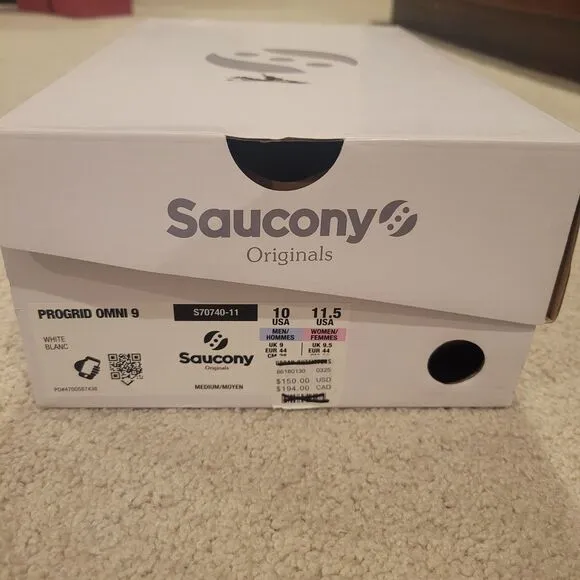 NIB Saucony ProGrid Omni 9 Unisex Sneakers tennis Shoes Mens 10 Women 11.5 EU 44