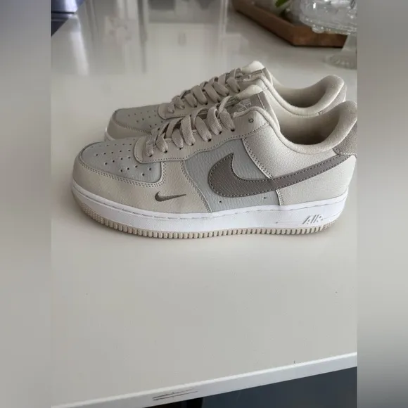 Nike Air Force 1 Low 07 Moon Fossil FB8483-100 Neutral Leather Womens Size 8