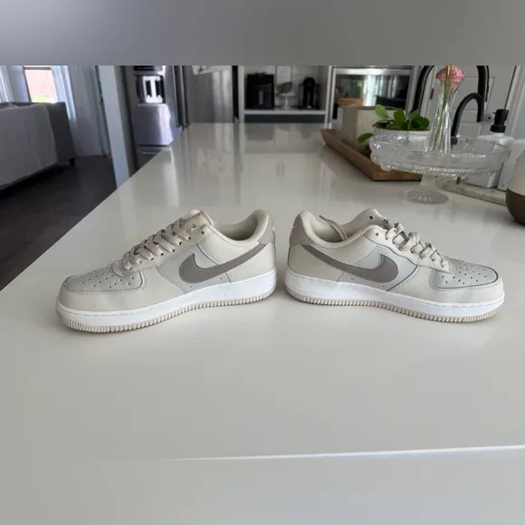 Nike Air Force 1 Low 07 Moon Fossil FB8483-100 Neutral Leather Womens Size 8