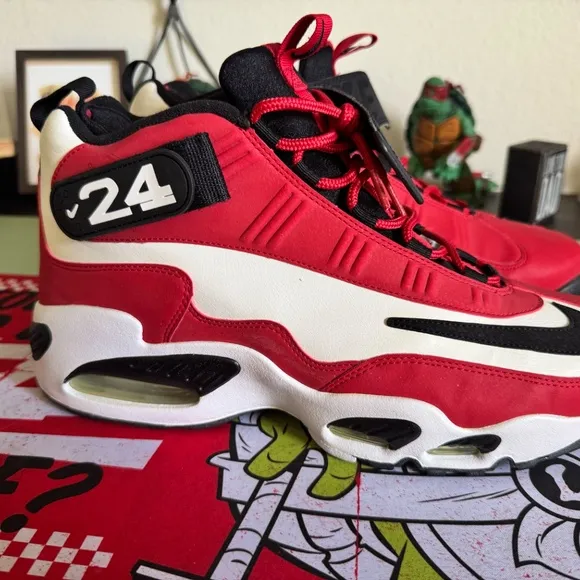Nike Air Griffey Max 1 ‘Cincinnati Reds’ – The Swingman’s Legacy (No Box)