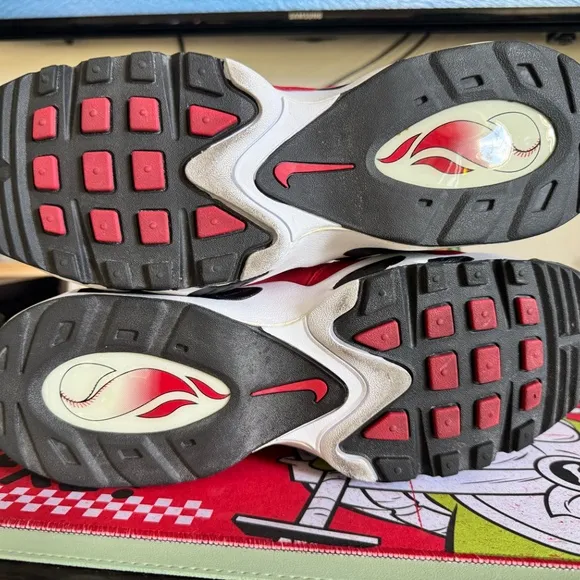 Nike Air Griffey Max 1 ‘Cincinnati Reds’ – The Swingman’s Legacy (No Box)