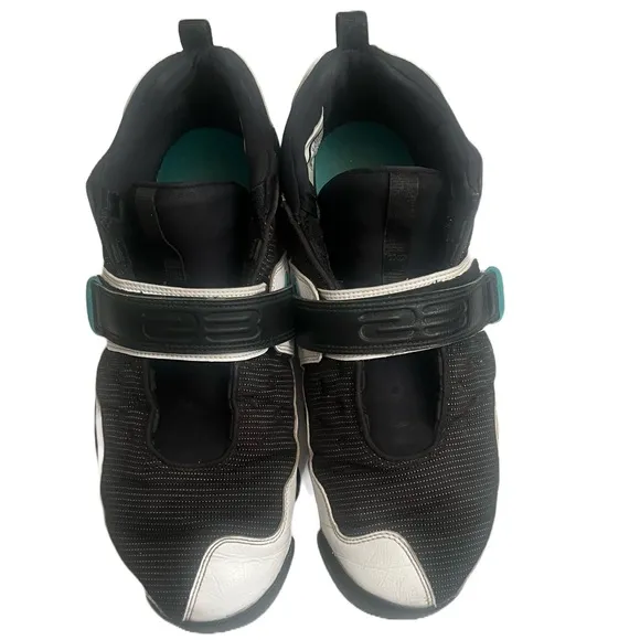 NIKE AIR JORDAN Black Cat Sneakers Men’s Sz 13 Black Mesh Athletic Sportswear